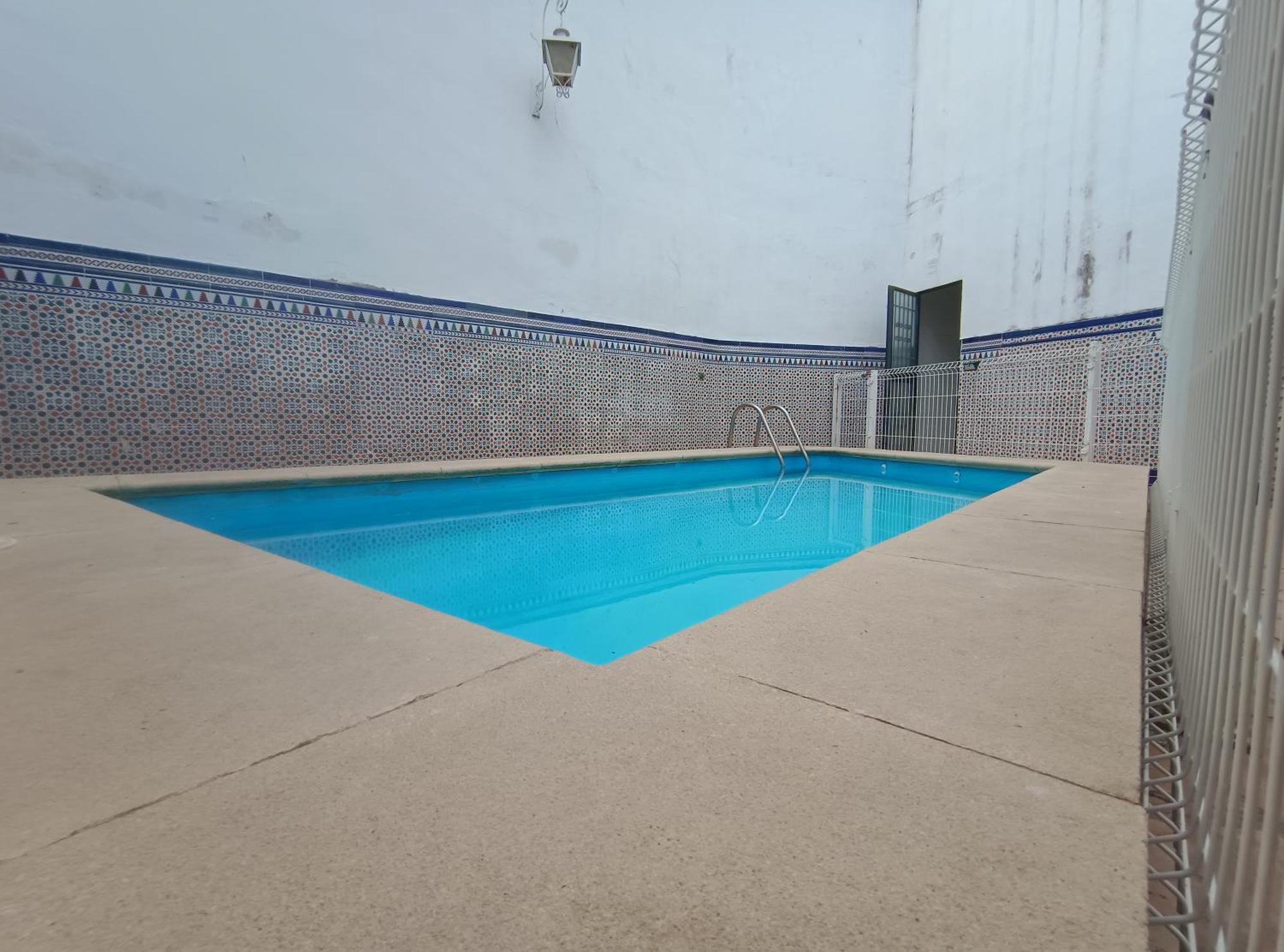 El Patio De La Piscina Apartamento